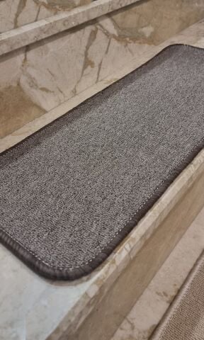 Kahve Merdiven Halısı Yapışkanlı Basamak Halısı